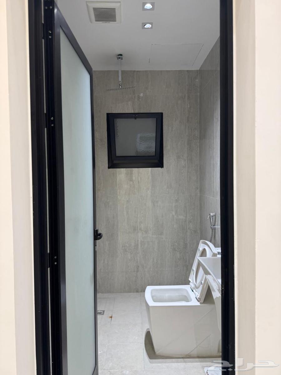 شقة 4 غرف في السيف 1