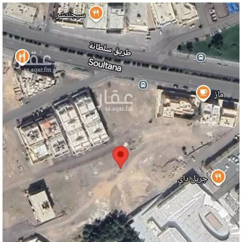 330 sqm land in Al Qiblatayn
