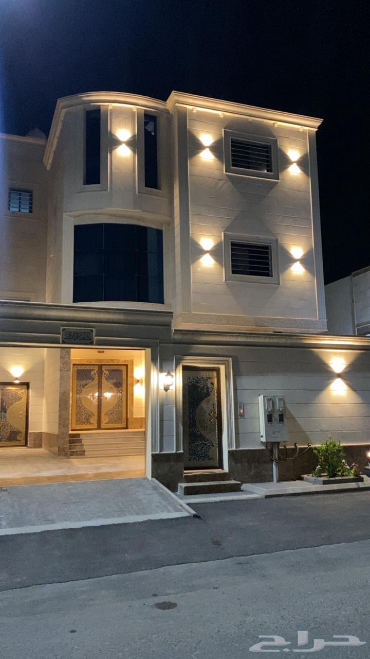 شقة 6 غرف في ولي العهد 2