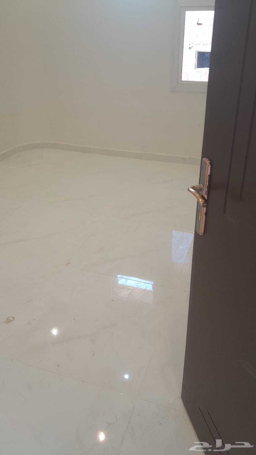 3 bedroom apartment in Al Awali 4