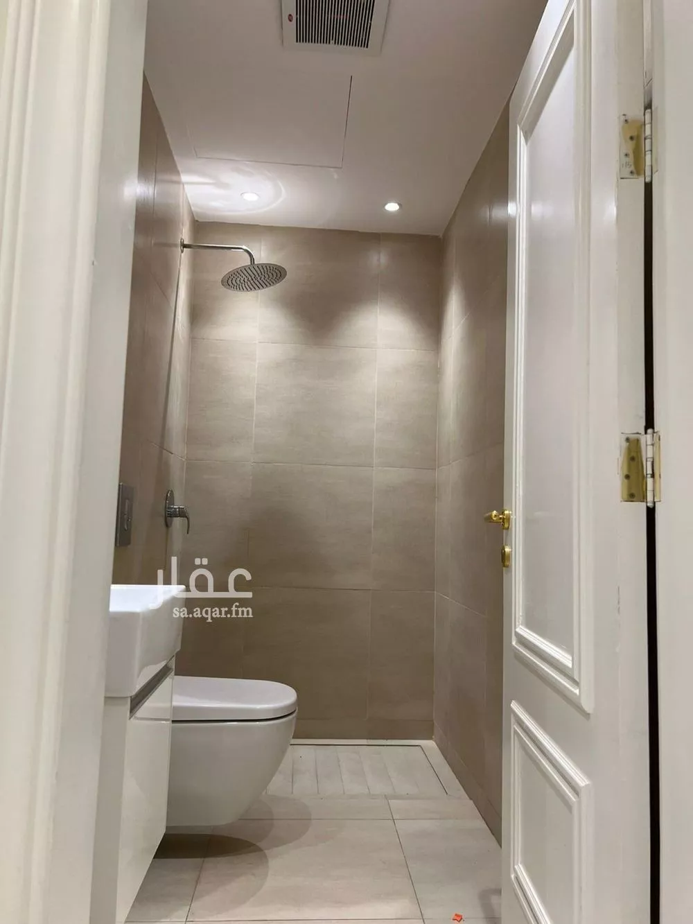 3 bedroom apartment in Al Malqa 14