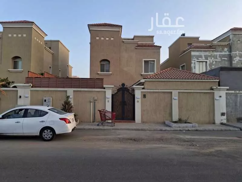 8 bedroom villa in Al Khuzama 1