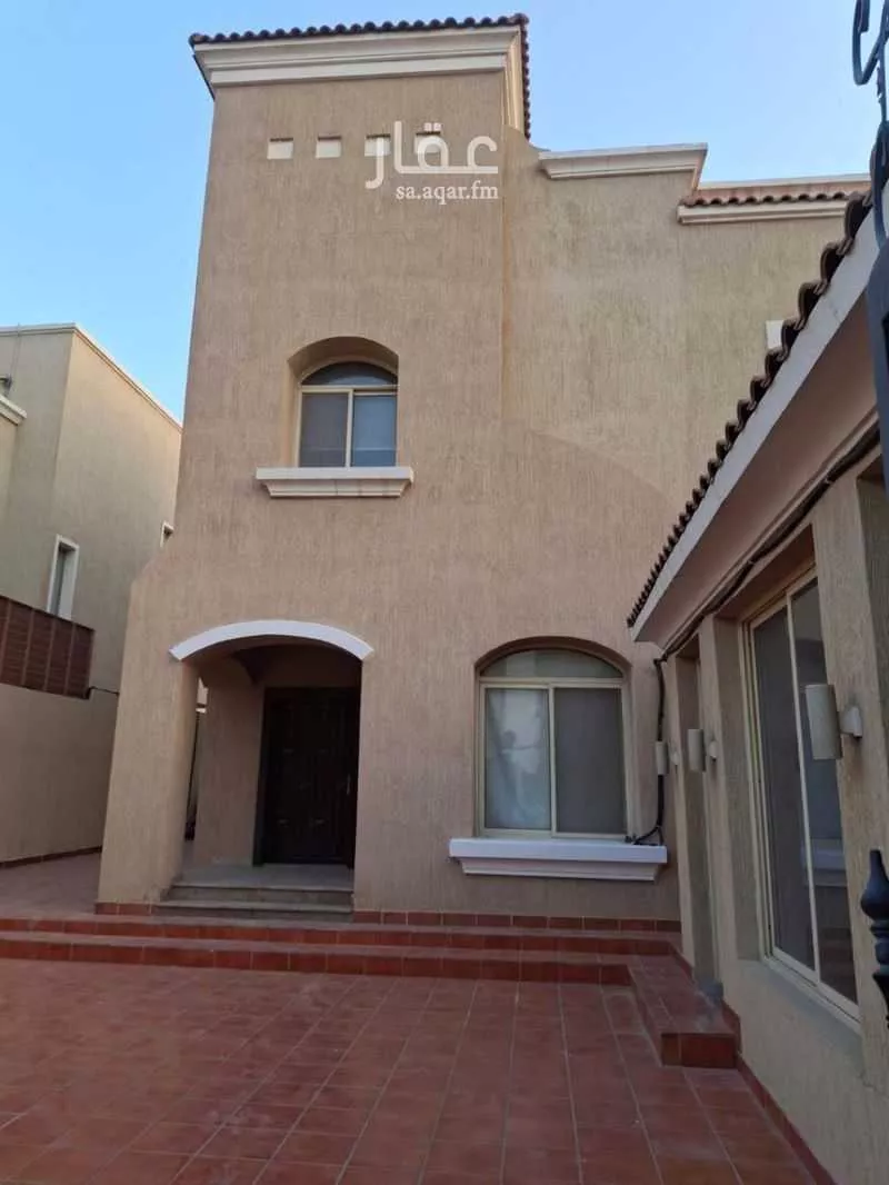8 bedroom villa in Al Khuzama 2