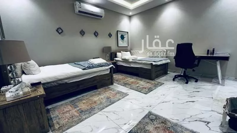 شقة 4 غرف في الملقا 8