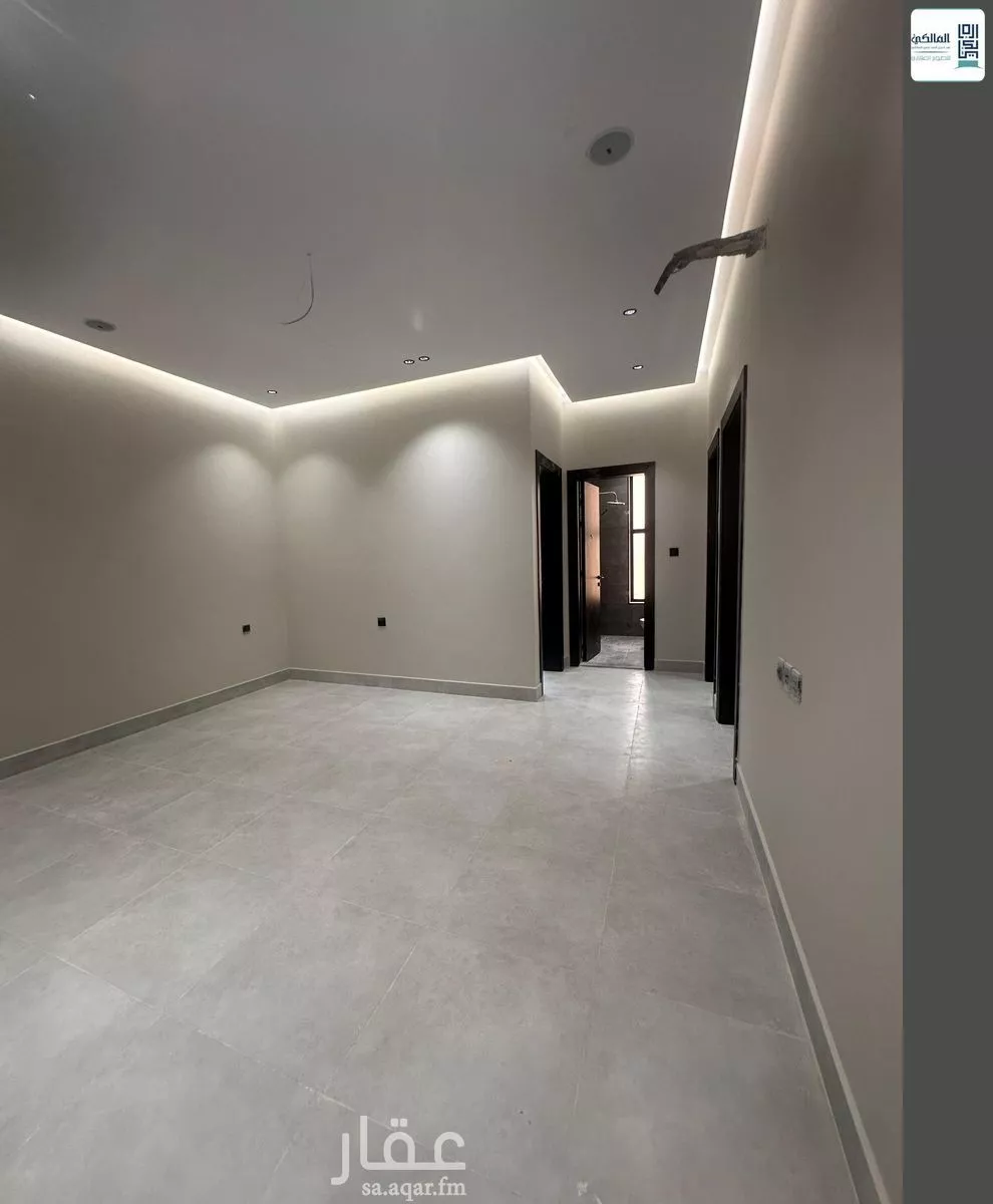 4 bedroom apartment in Al Rawdah 8