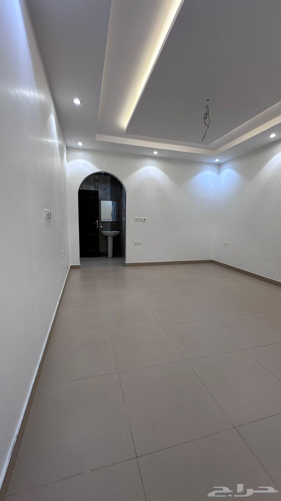 apartment in Al Buhayrat 3