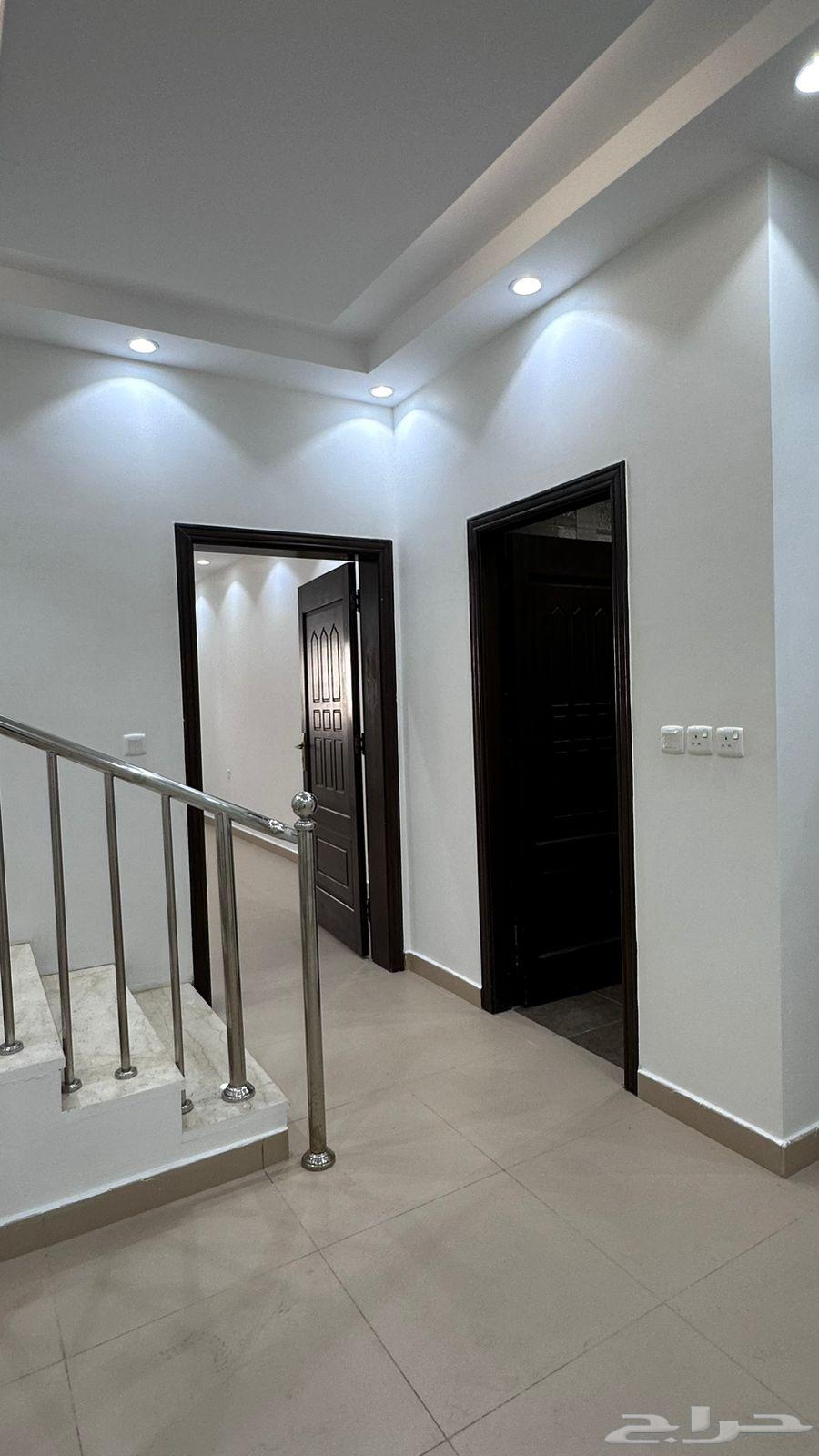 apartment in Al Buhayrat 5