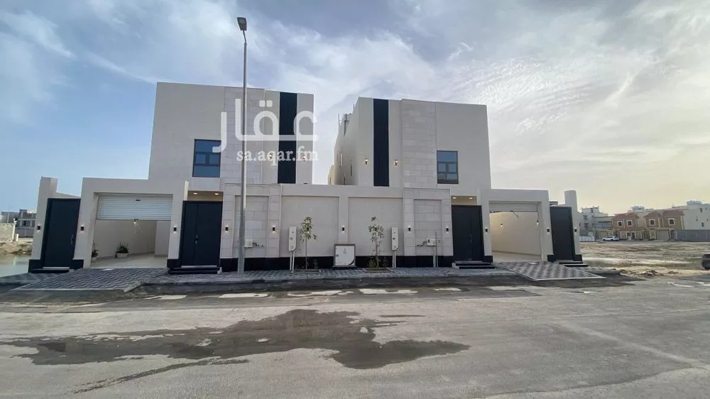 7 bedroom villa in As Sawari 5