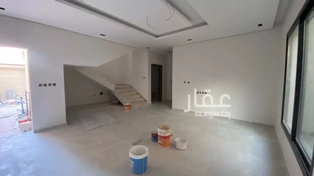 فيلا 7 غرف في الشراع 4