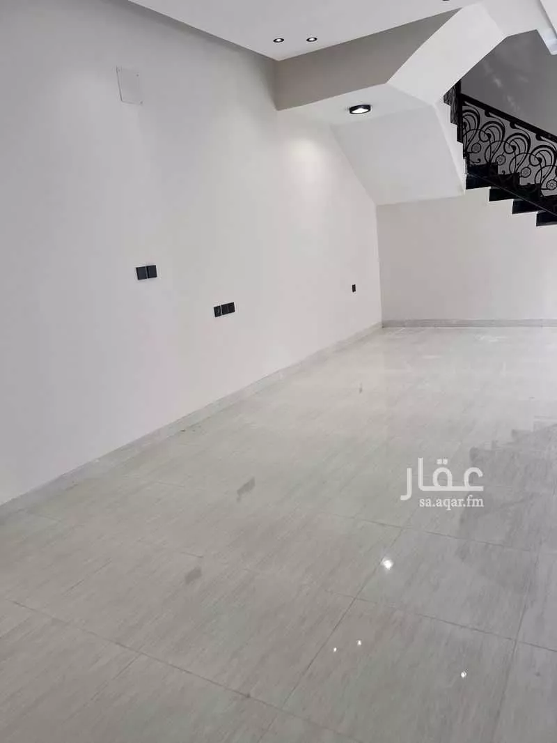 6 bedroom villa in Al Aqiq 16