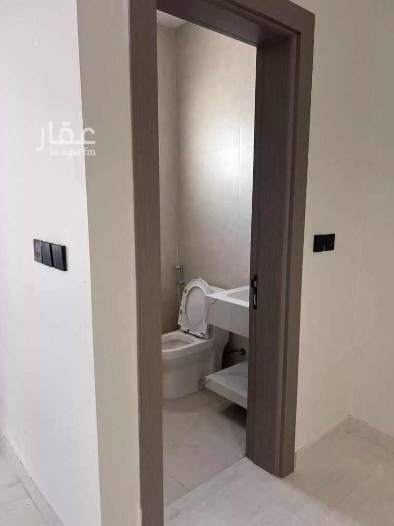 6 bedroom villa in Al Aqiq 21