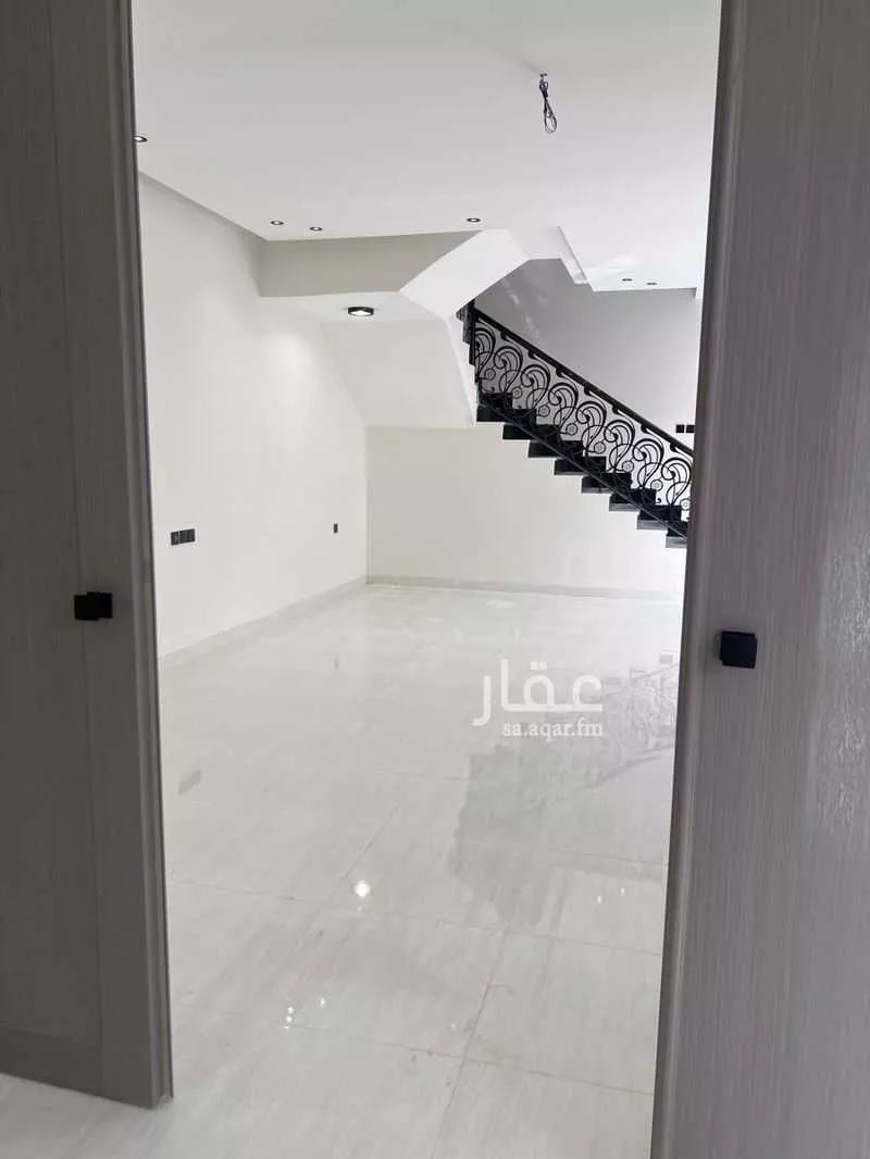 6 bedroom villa in Al Aqiq 10