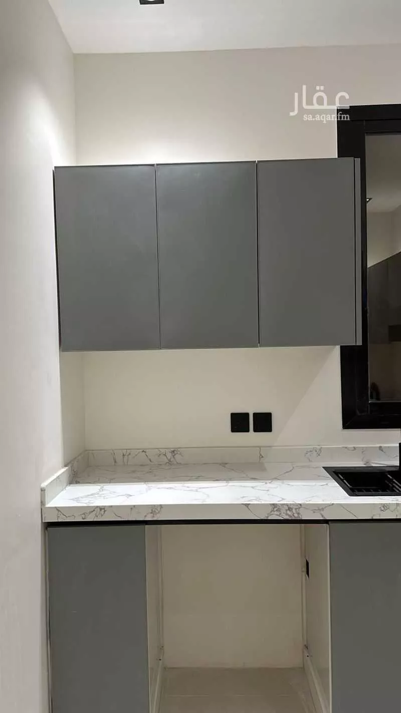 4 bedroom apartment in Dhahrat Laban 5