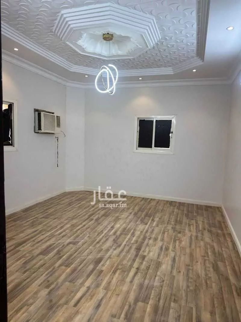 4 bedroom floor in Tuwaiq 2