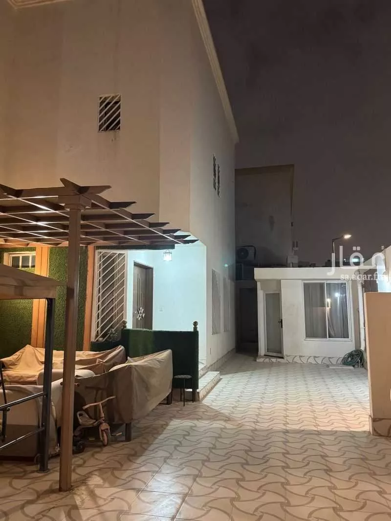 10 bedroom villa in Jarir 4