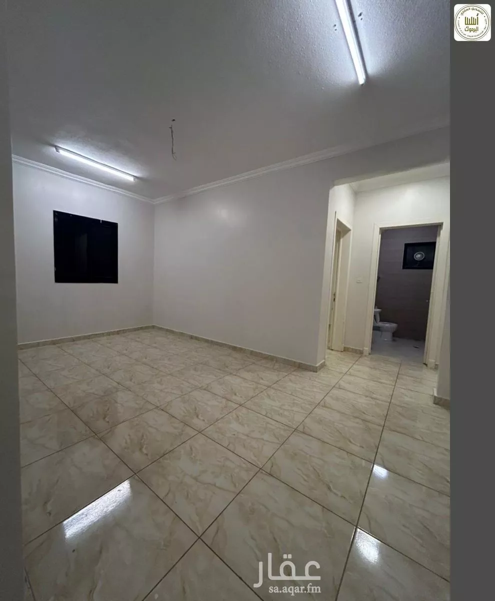 3 bedroom floor in Al Yarmouk 9