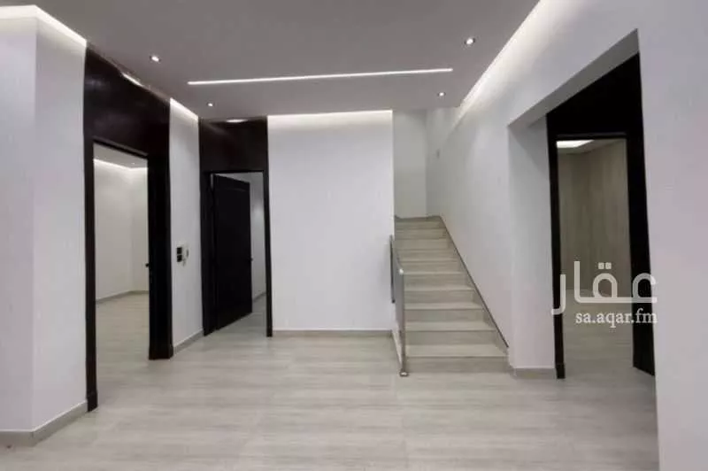 6 bedroom villa in Al Uraija Al Gharbiyah 1