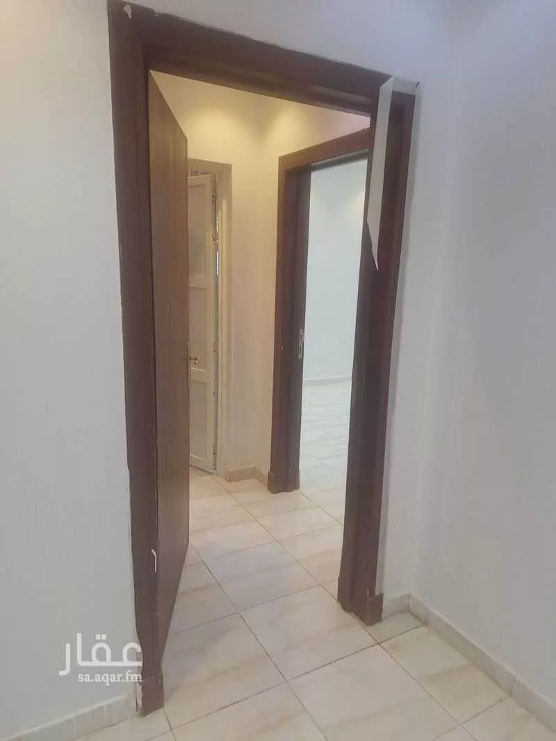 شقة 4 غرف في العارض 2