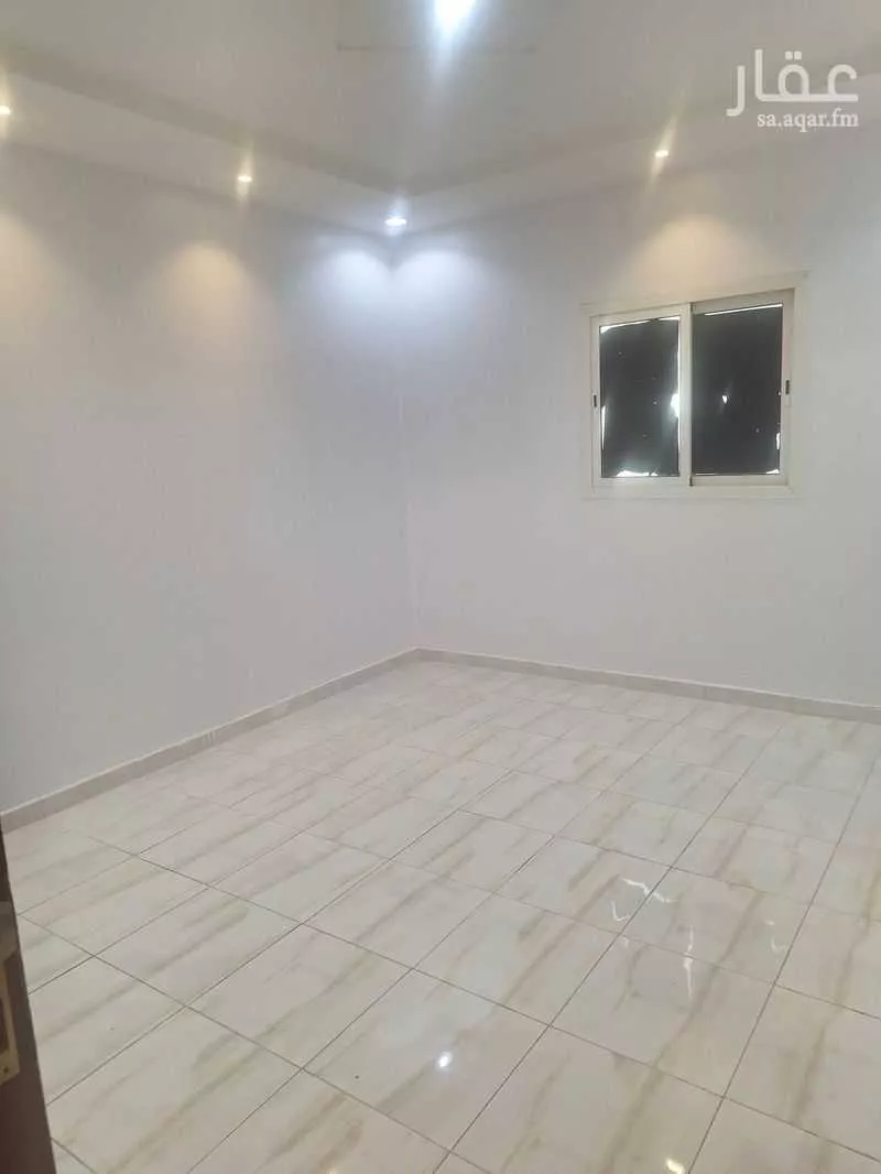 شقة 4 غرف في العارض 4