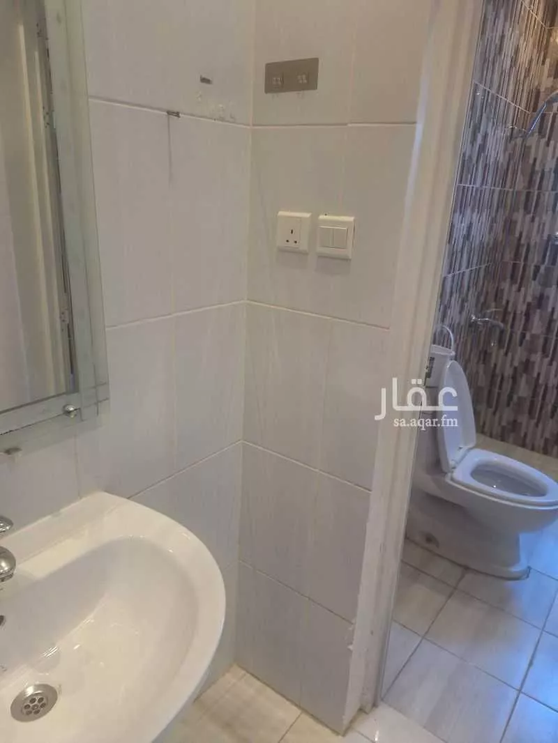 شقة 4 غرف في العارض 5