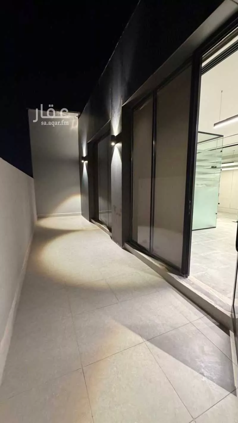 مكتب 77 م² في الملقا 6