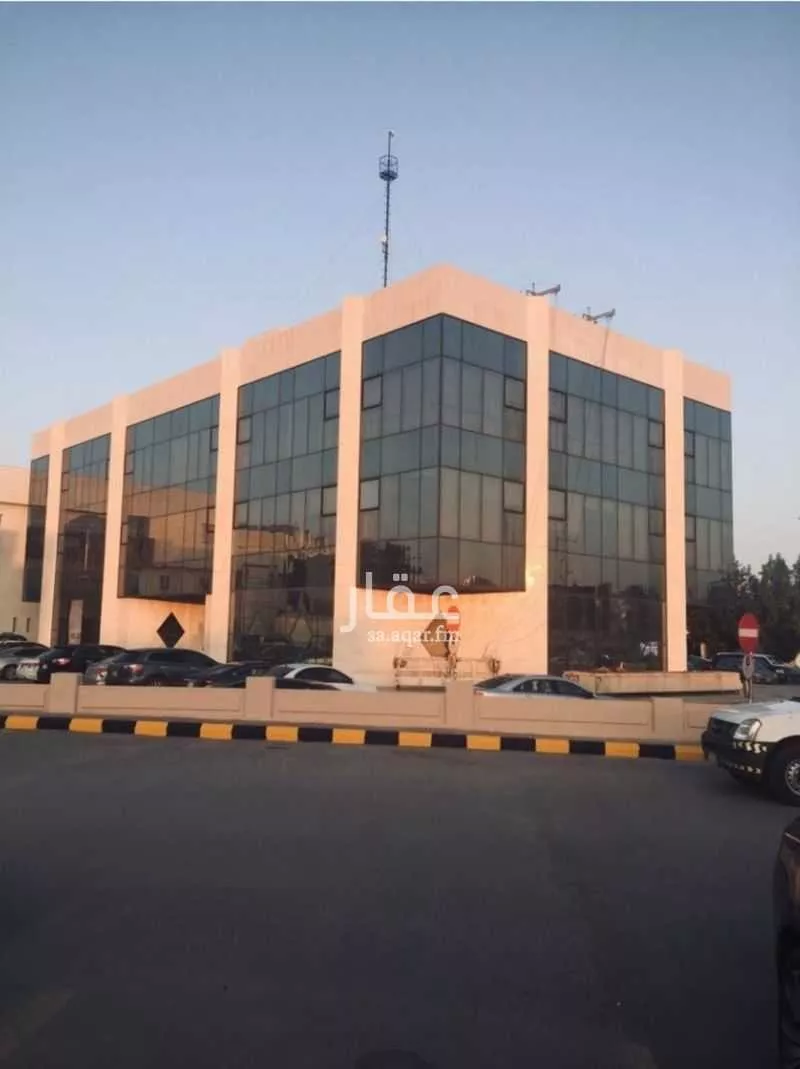 810 sqm office in Al Sulaimaniyyah 3