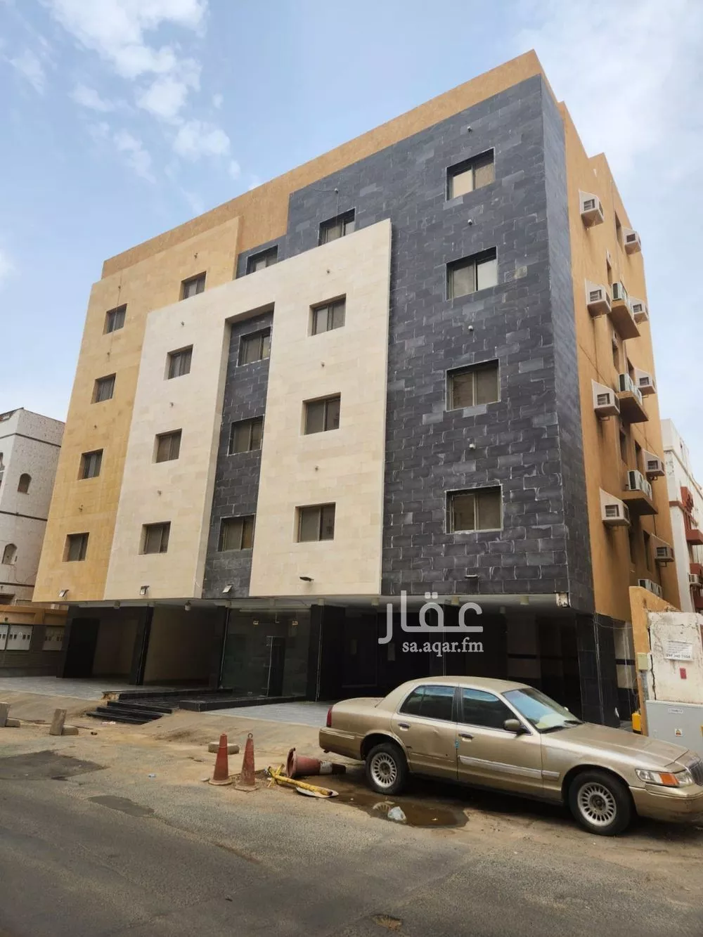 عمارة 550 م² في الفيصلية