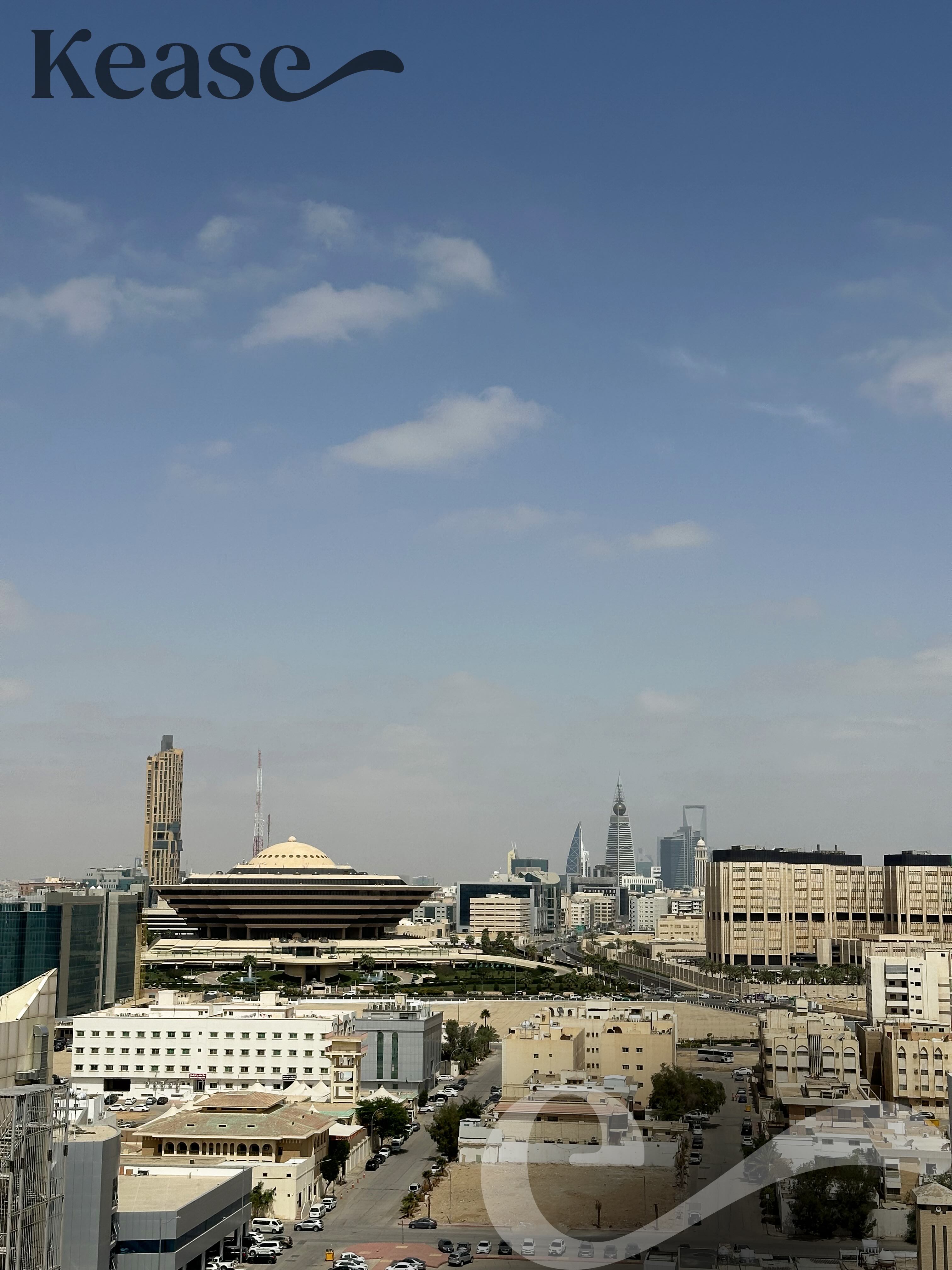 شقة  في المربع 5