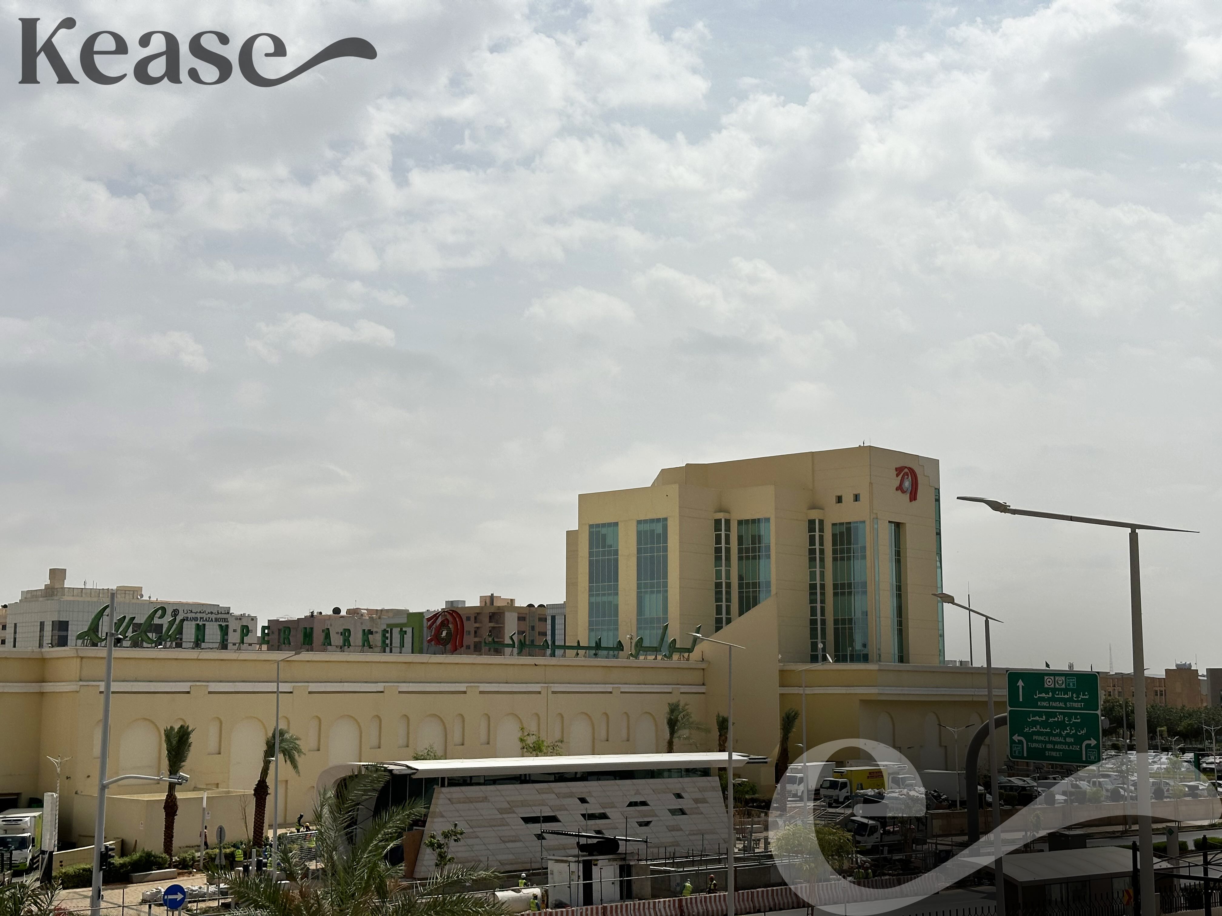 شقة  في المربع 4