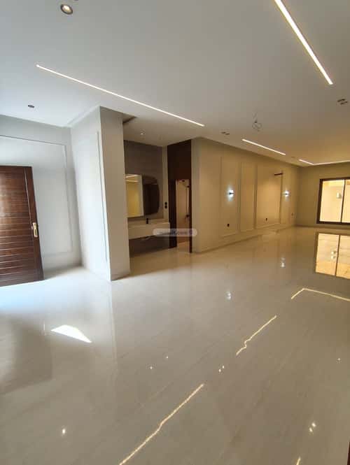 9 bedroom villa in Jeddah 7
