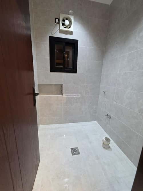 8 bedroom villa in Al Furusiyah 4