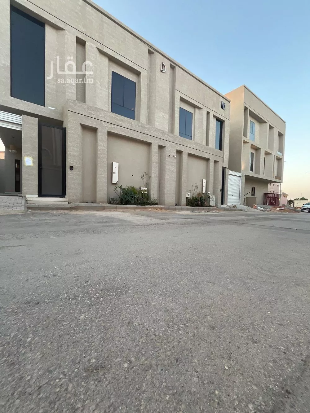6 bedroom villa in Dhahrat Al Badiah 3