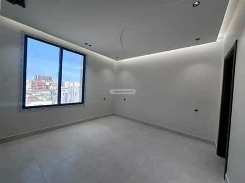 4 bedroom apartment in Al Rawdah 6