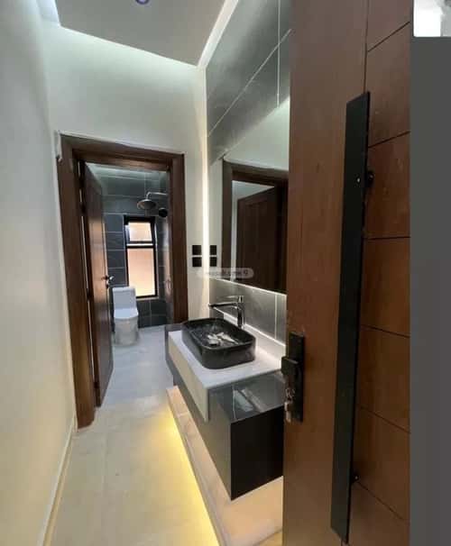 شقة 4 غرف في الروضة 5