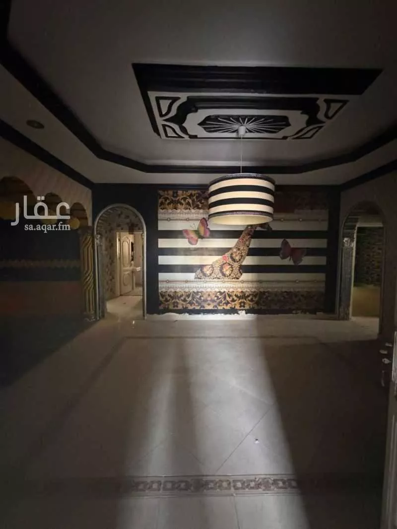 9 bedroom villa in Al Ajwad 4