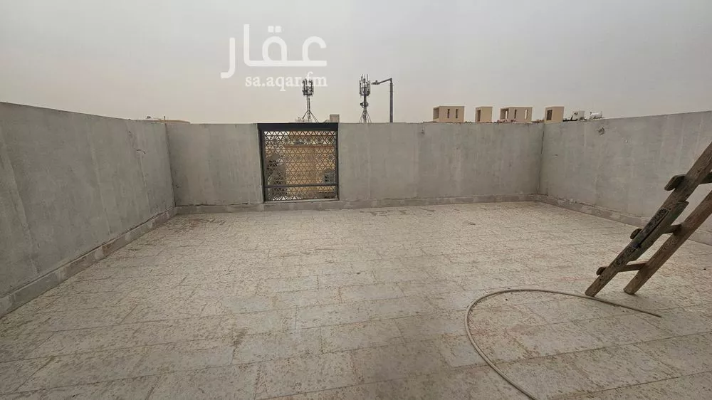 فيلا 5 غرف في الملك فيصل 5