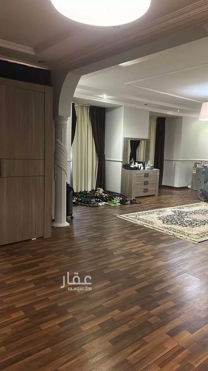 فيلا 6 غرف في العقيق 3