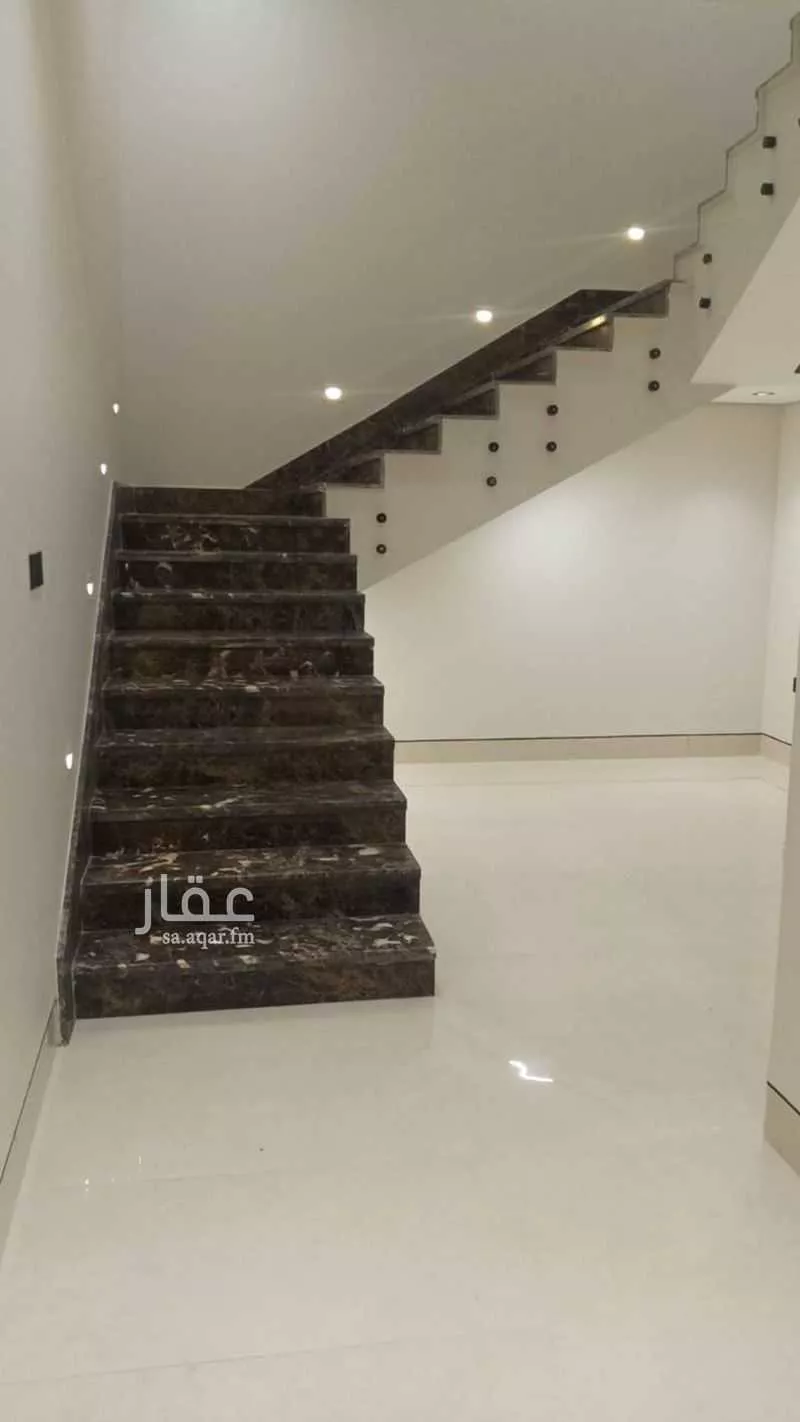 فيلا 12 غرف في الصفا 5