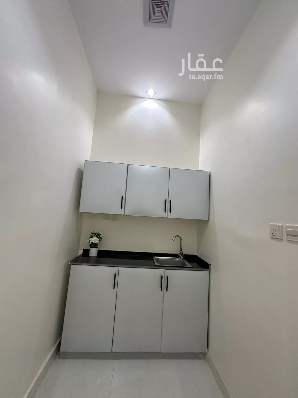 شقة 1 غرف في العقيق 13