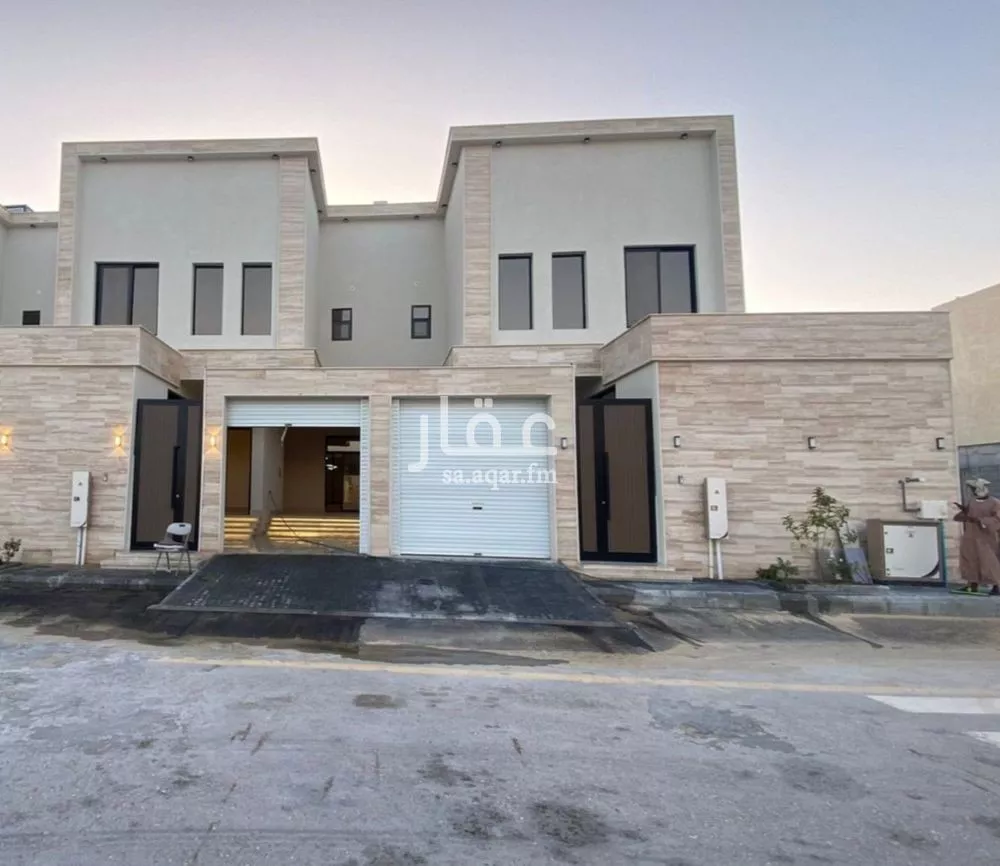 7 bedroom villa in As Sawari 7