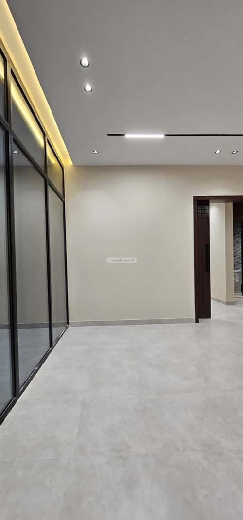 9 bedroom villa in Al Rahmaniyyah 2