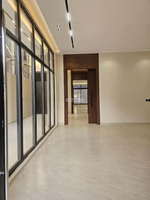 9 bedroom villa in Al Rahmaniyyah 4