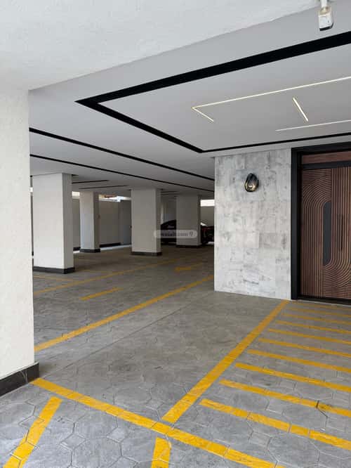 4 bedroom apartment in Al Rawdah 5