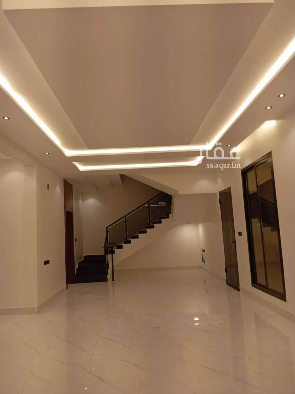 8 bedroom villa in Al Rimal 5