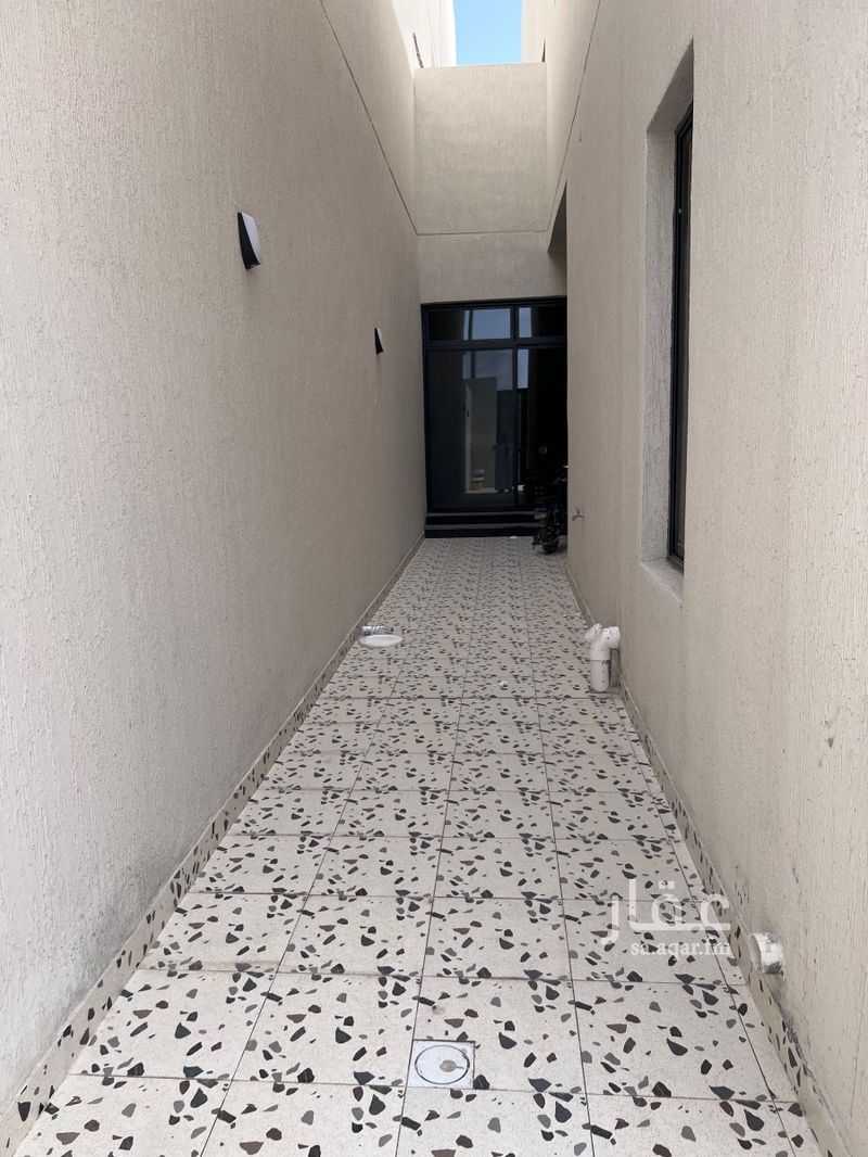 6 bedroom villa in Al Aqiq, Eastern Province 5