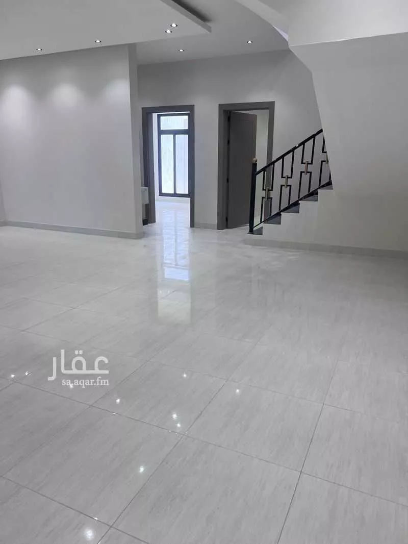 فيلا 6 غرف في العقيق 13