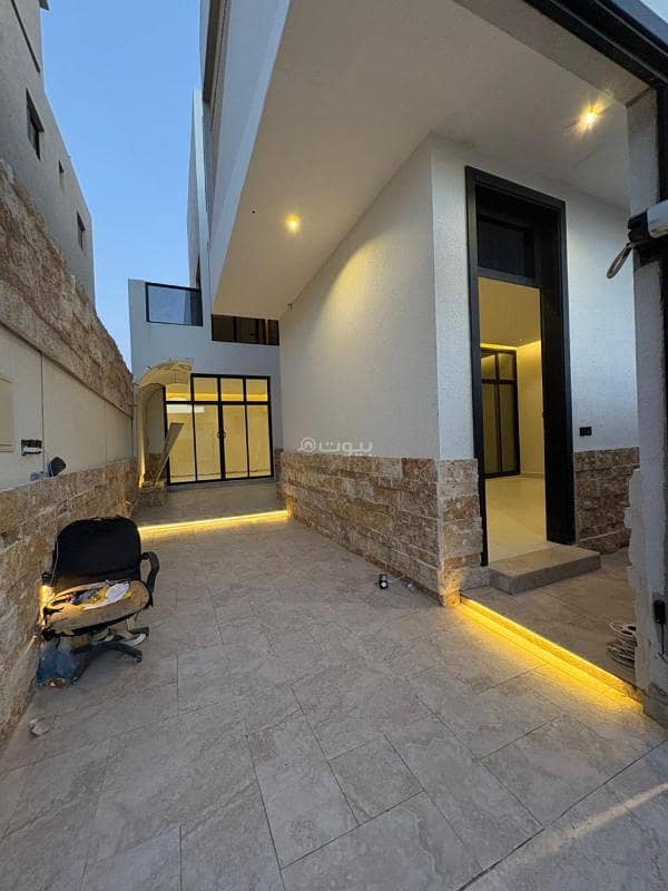 5 bedroom villa in Al Mahdiyyah, Riyadh 2