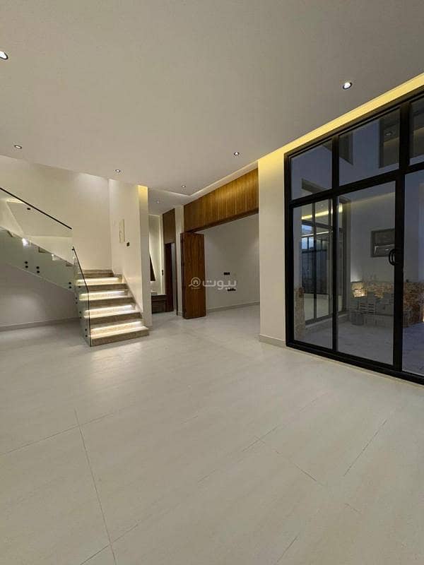 5 bedroom villa in Al Mahdiyyah, Riyadh 7