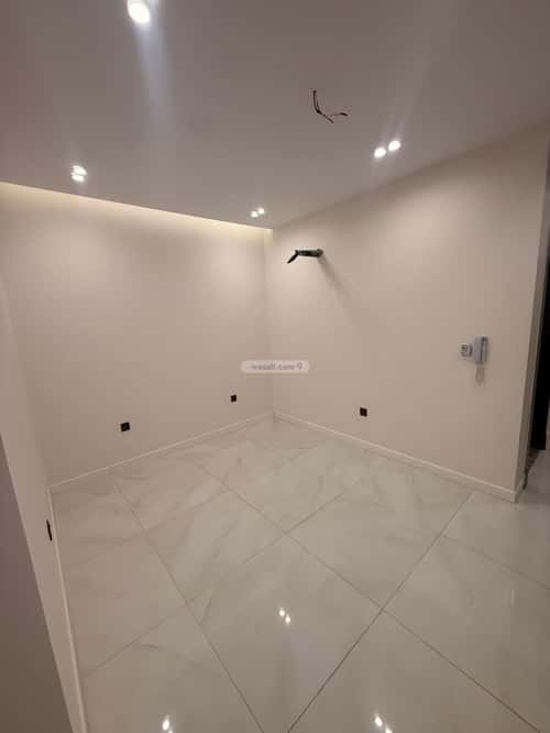 3 bedroom apartment in Al Zahra 5