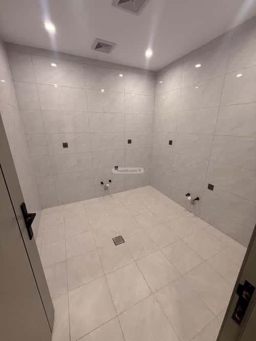 3 bedroom apartment in Al Zahra 7